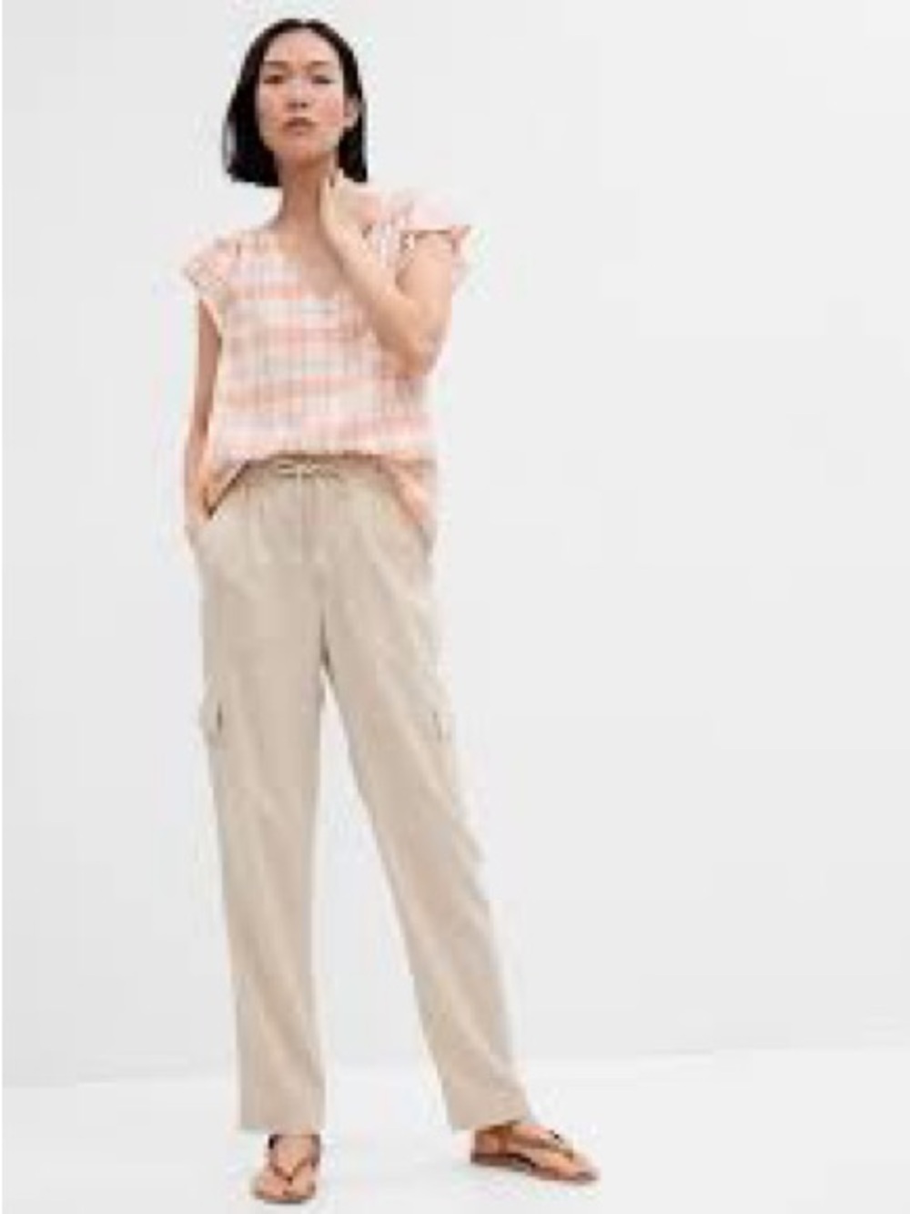 GAP Beige Straight-Leg Cargo Pants